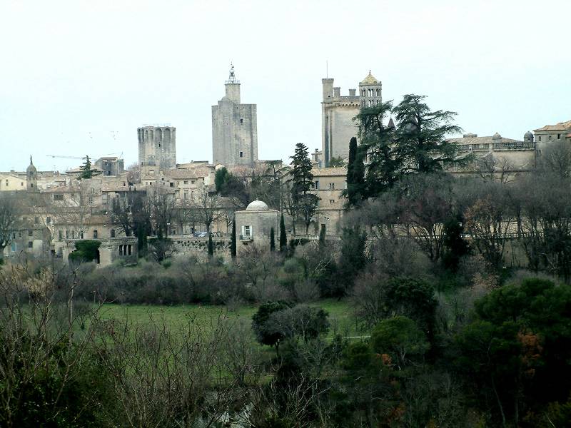vue sur Uzés