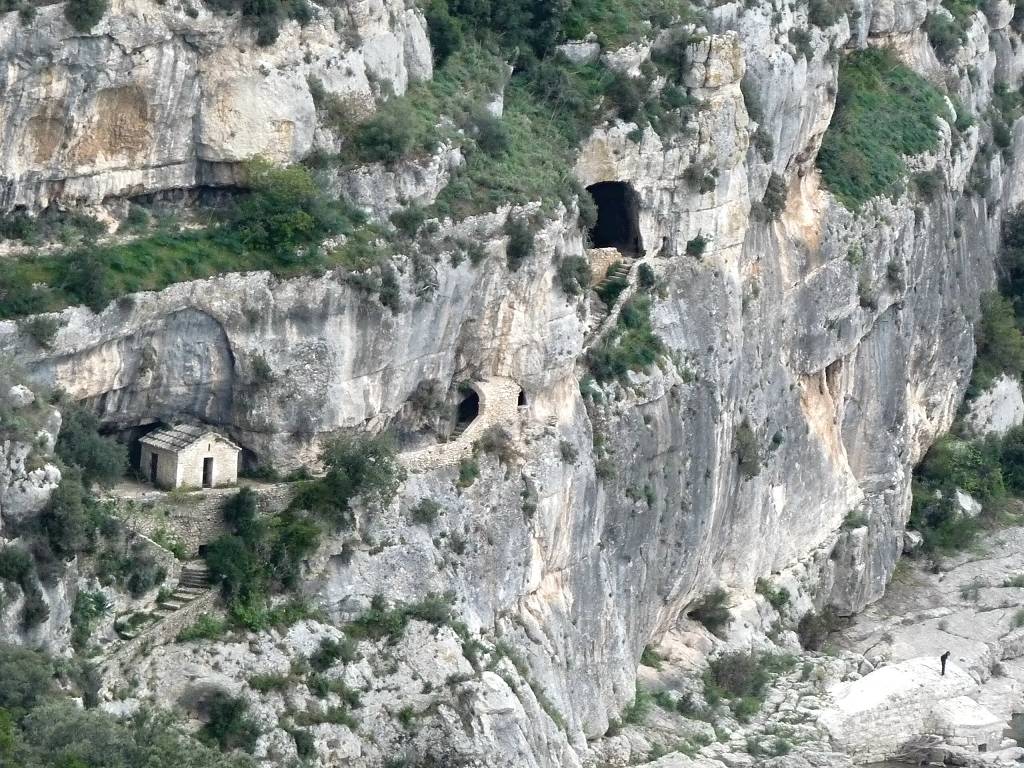 Chapelle et Grotte
