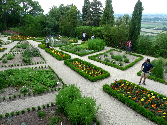 20120527_Tricastin Jardins