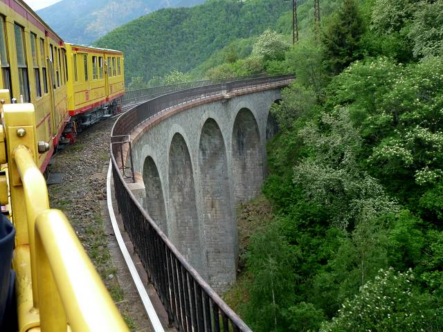Dans le Train Jaune