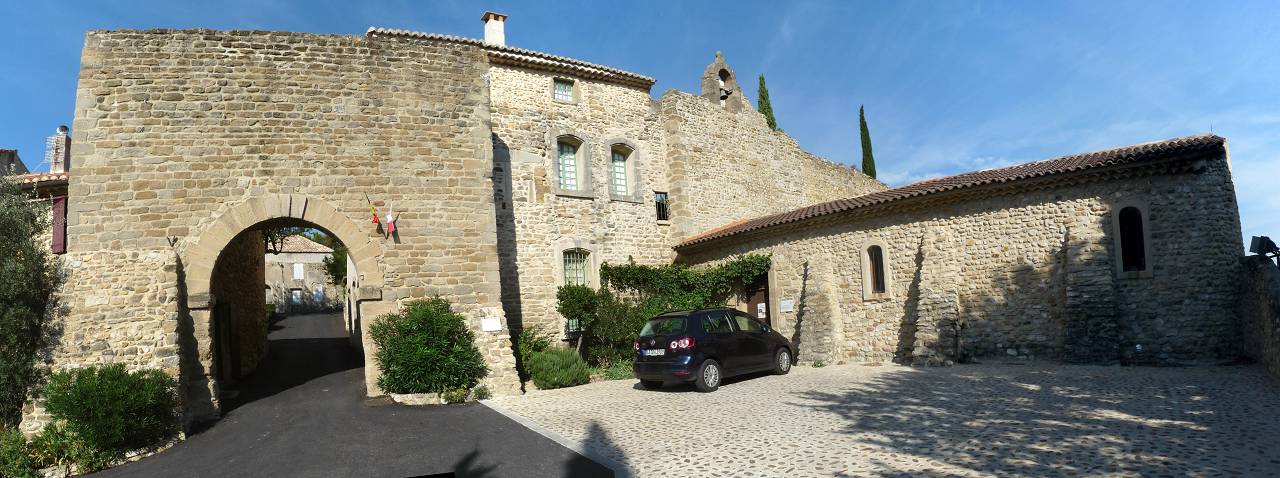 Porte d'Autan et Chapelle St Roch
