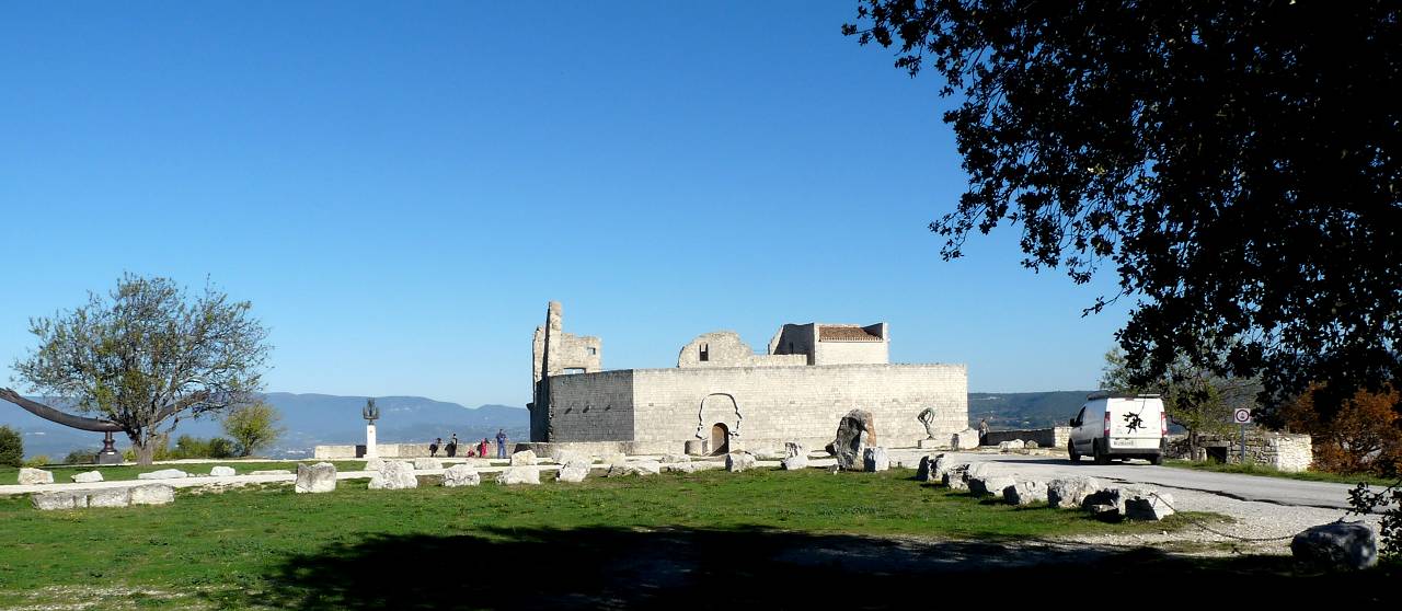 Chteau du Marquis de Sade