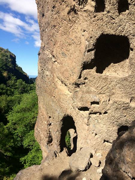 Les Balmes de Montbrun
