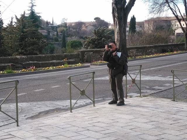 Uzs
