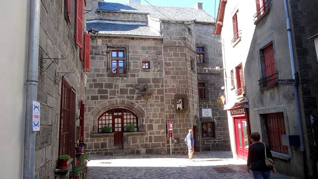Besse