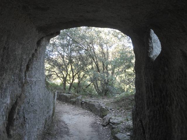 Tunnel